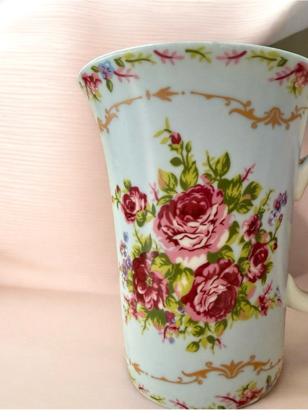 intage-Style Mug Bundle | Floral & Daisy Mug Set of 3 - Picture 5 of 7